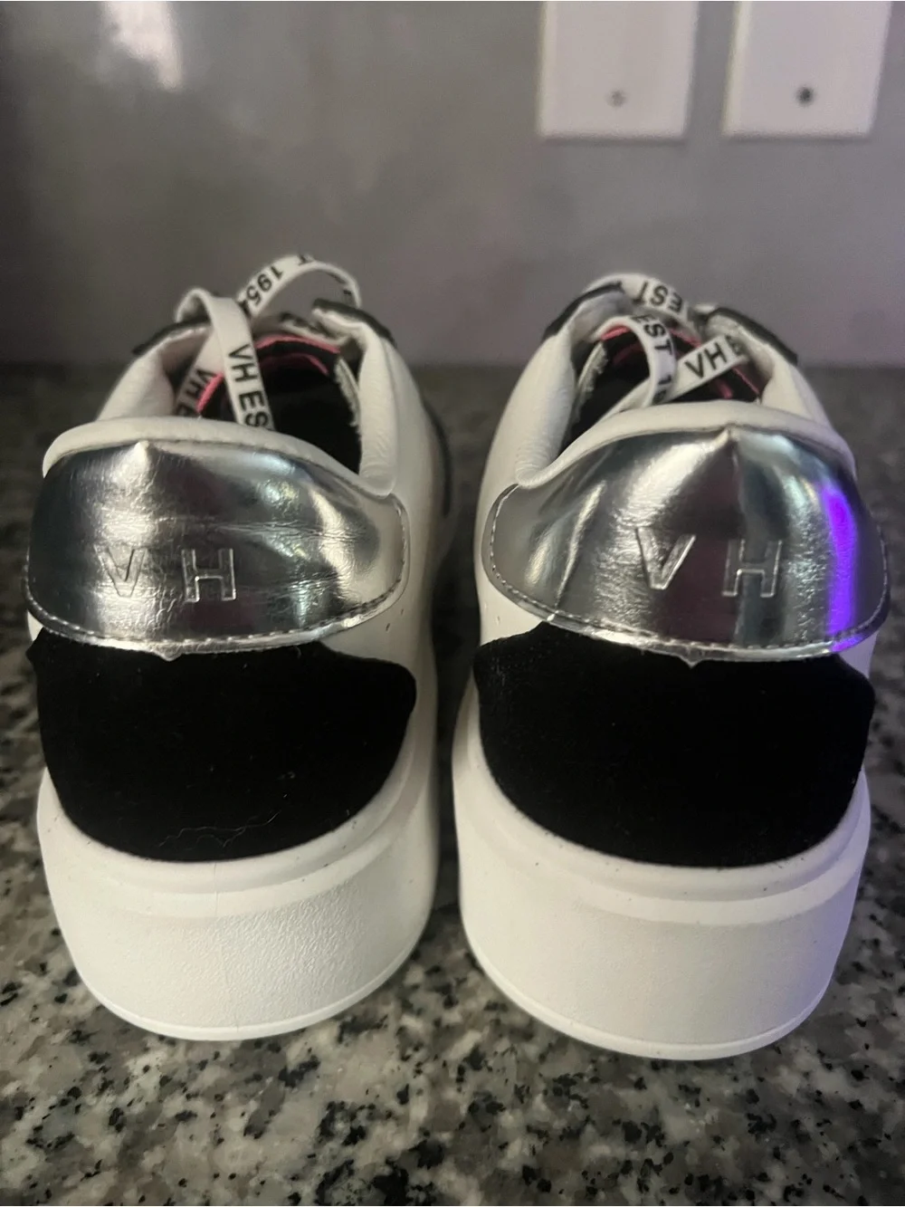 Women’s Vintage Havana Lexa Sneaker size 7.5